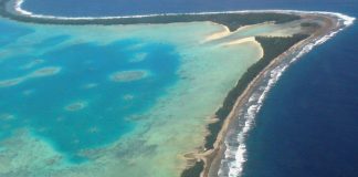 Vista aérea de Funafuti, capital de Tuvalu, o país menos visitado do mundo